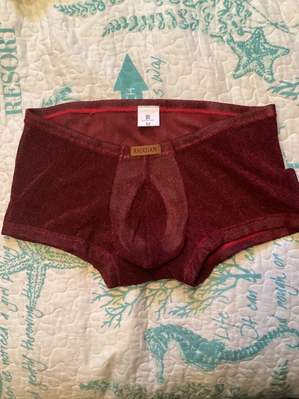 Red mesh trunks, medium - Picture 2 of 7